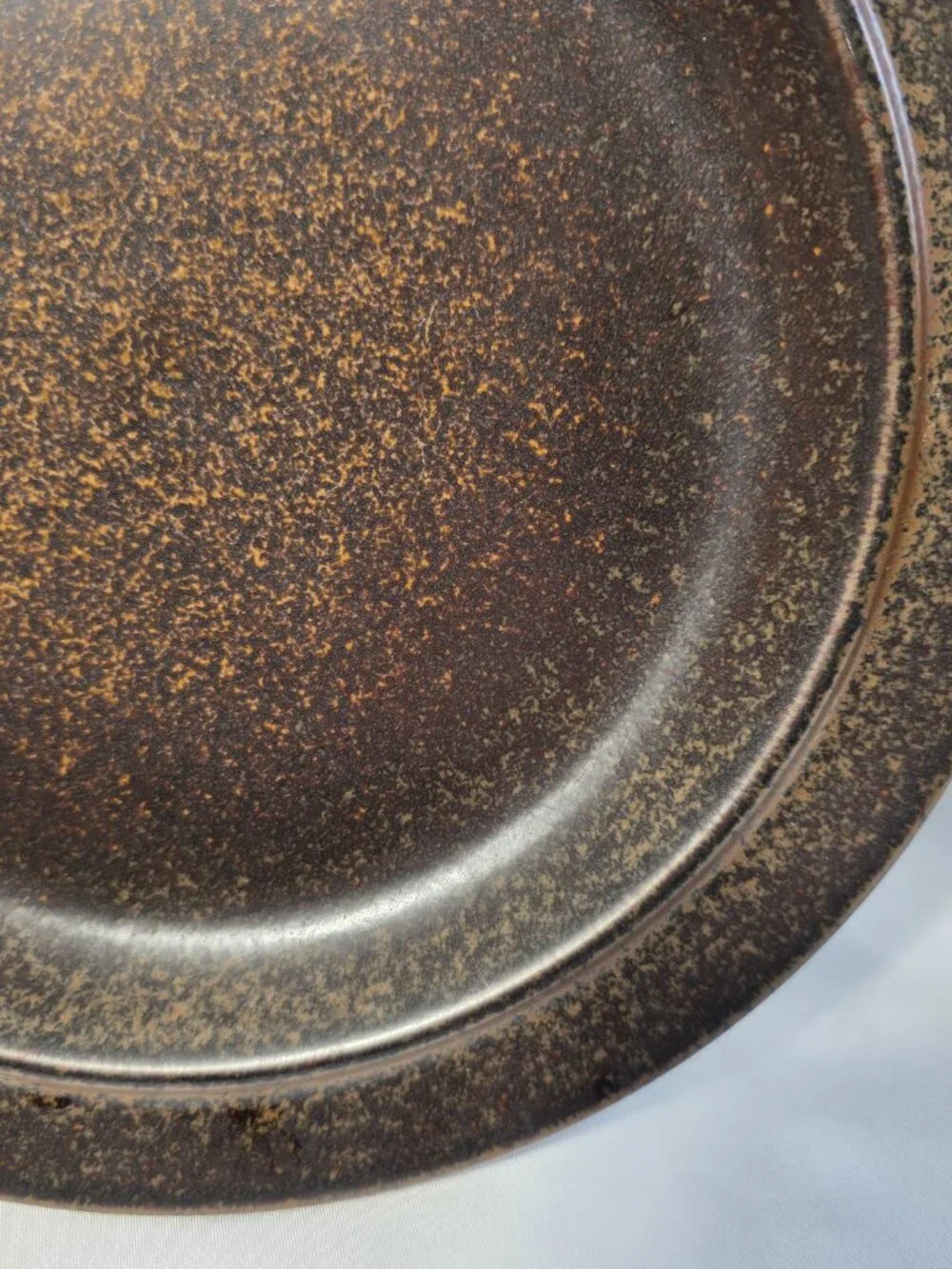 ONE Arabia of Finland Rushka Dinner Plate Light & Dark Brown Spotted